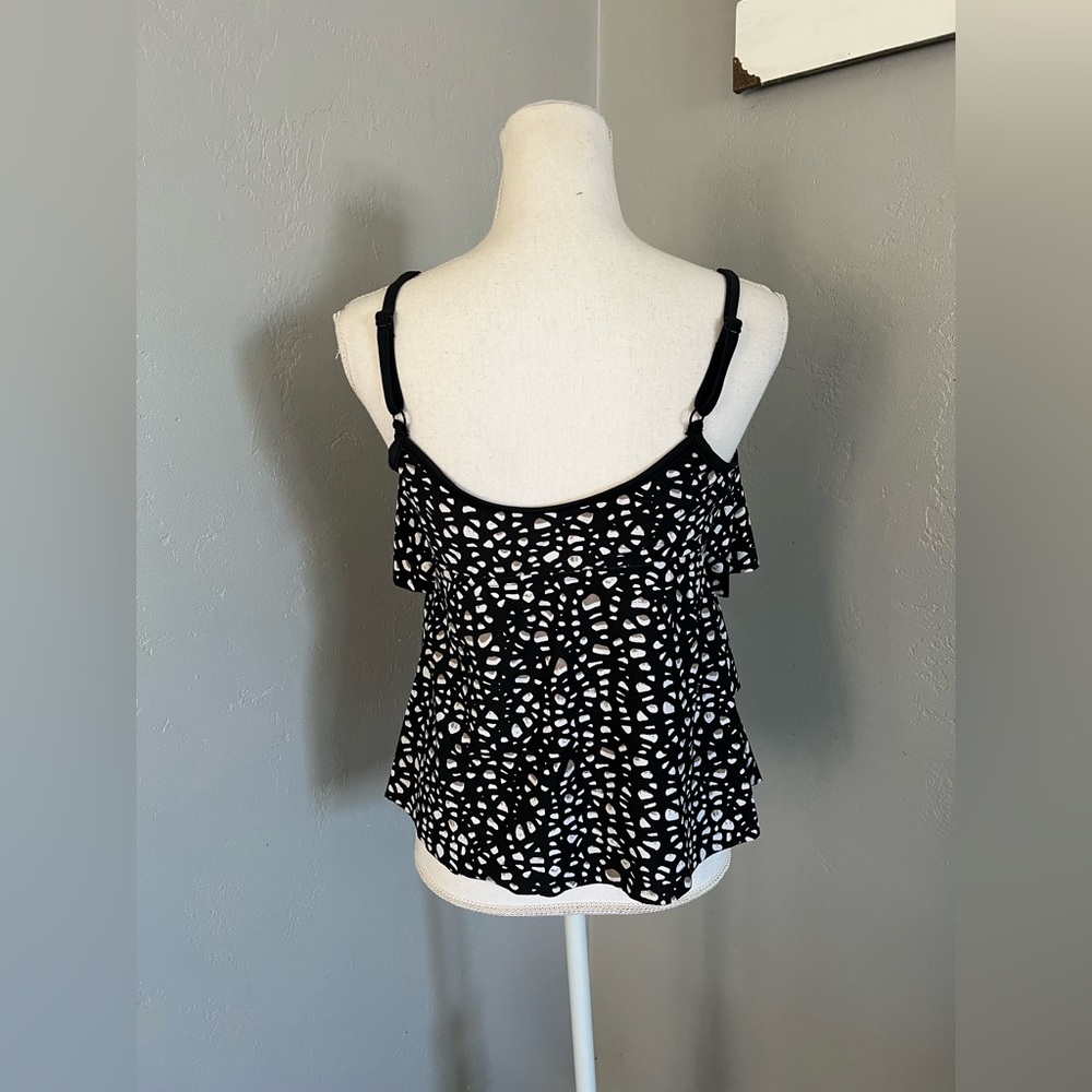 Azul Tankini Top Adjustable And Padded. Size 10 - Picture 3 of 7